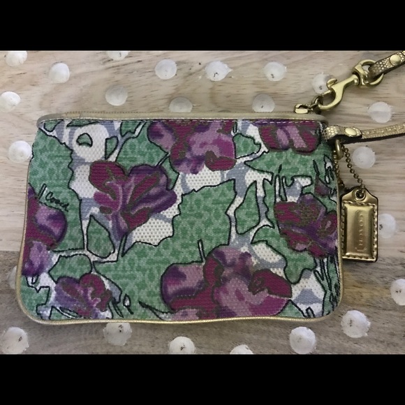 Coach wrist pouch purse - Picture 2 of 2