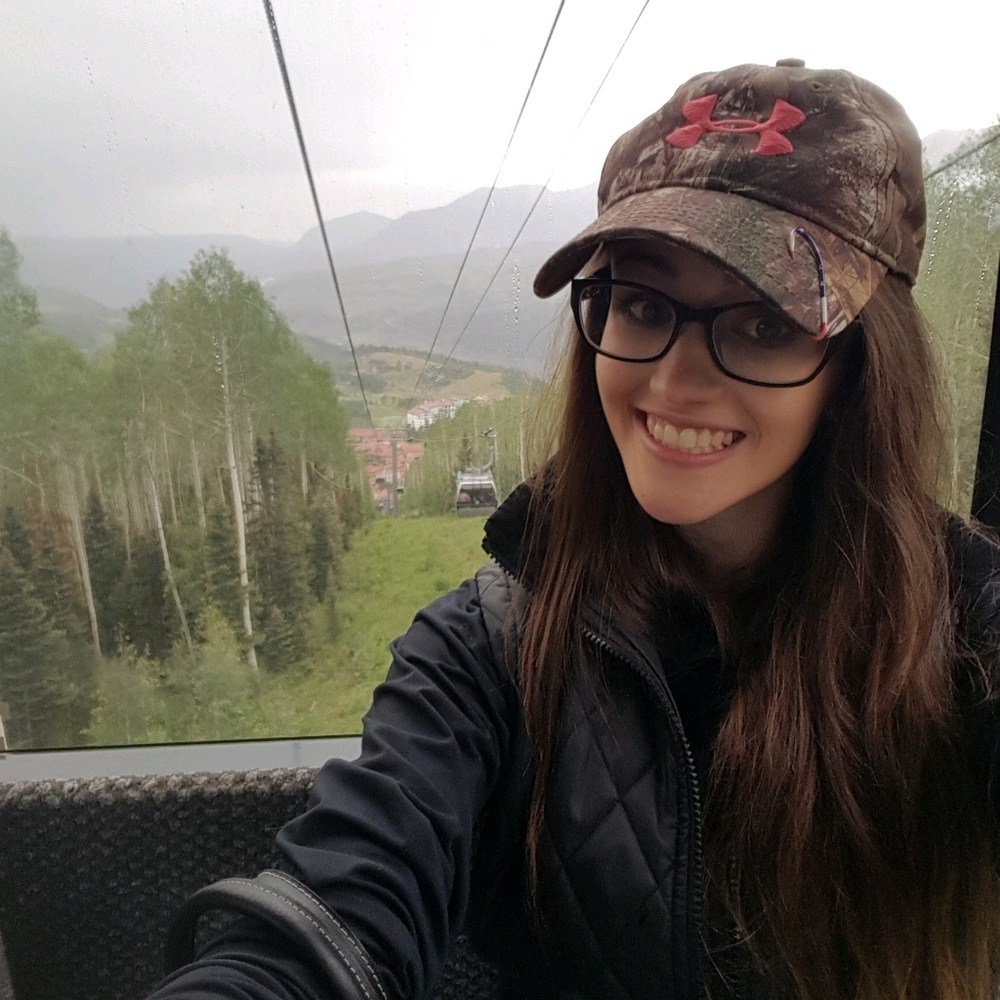 Meet your Posher, Emily