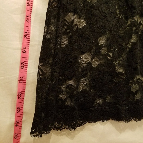 Lingerie - Picture 4 of 5