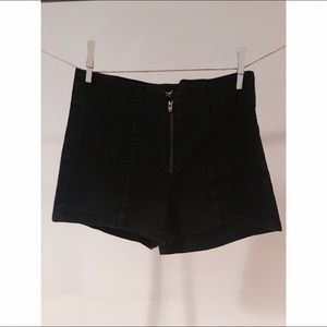Vintage High-Waisted Short