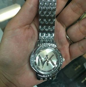 Silver watch Silver watch