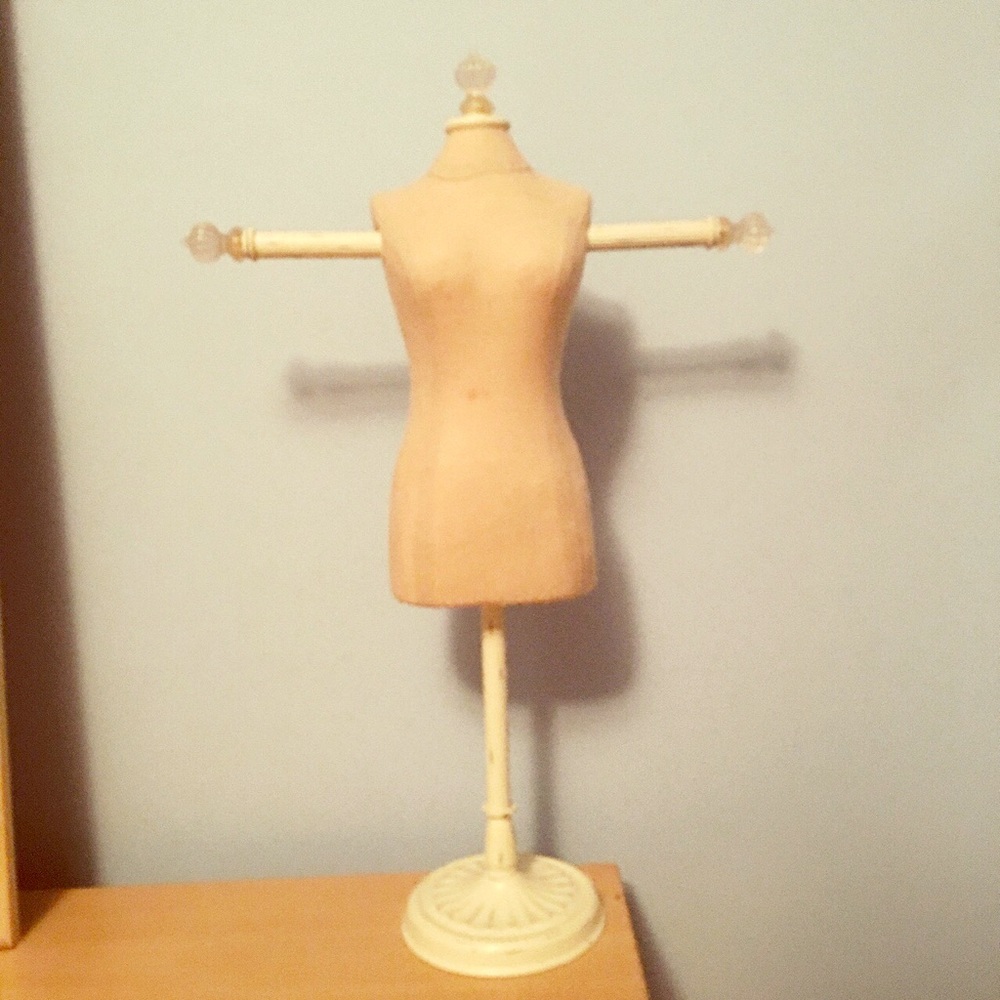 PB Teen . Dress Frame Jewelry Holder