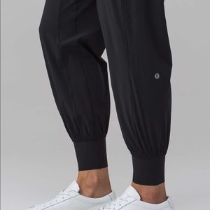 lululemon athletica Pants - Lululemon sun setter joggers black 6 lululemon athletica Pants - Lululemon sun setter joggers black 6