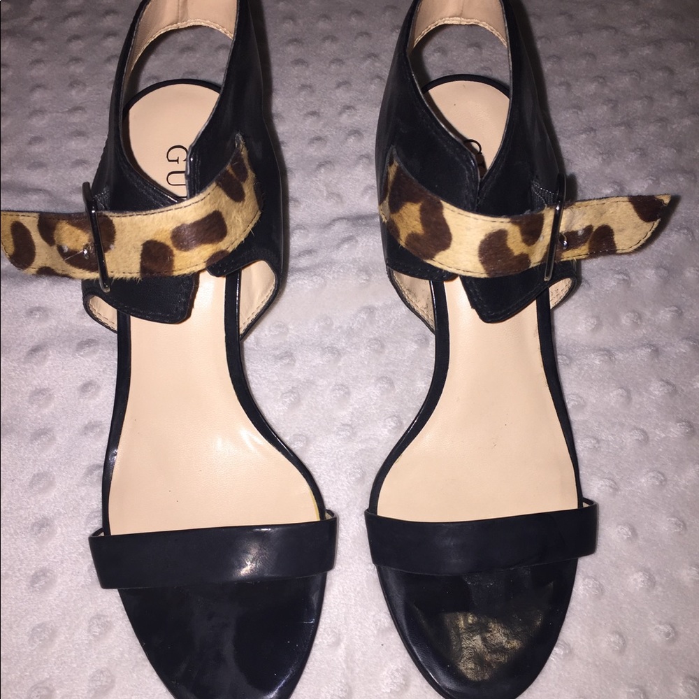 Guess leopard sandals