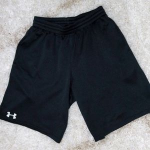 Under Armour shorts 🖤