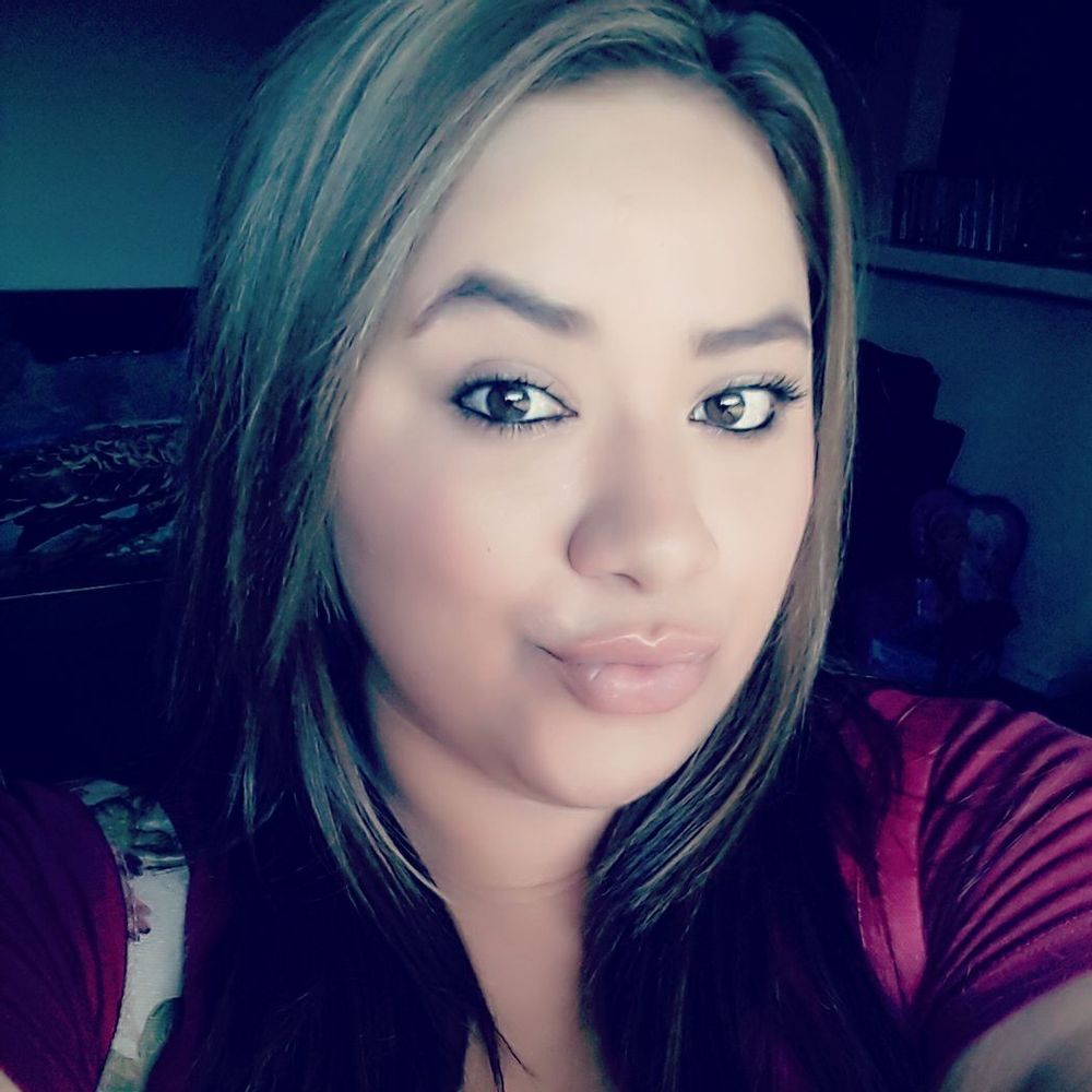 Meet your Posher, Monique