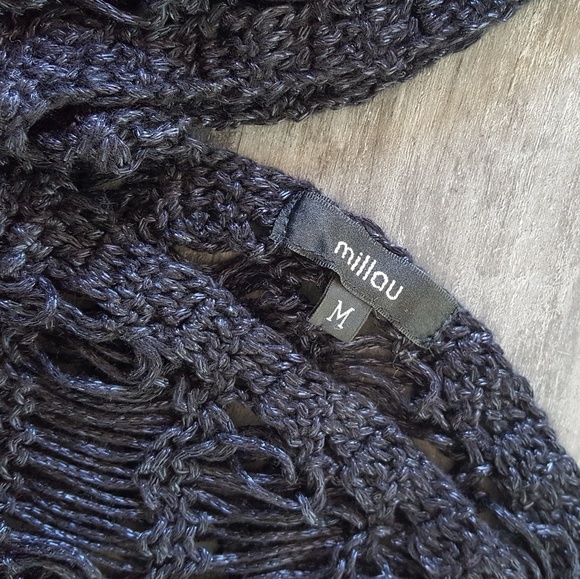 Black Net Detailed Millau Crop - Picture 3 of 3