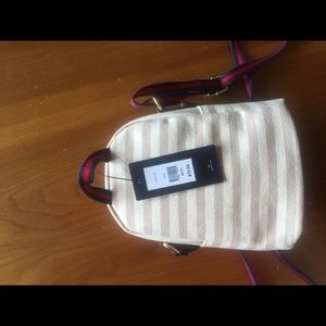 Brand new tommy hilfigher carry on