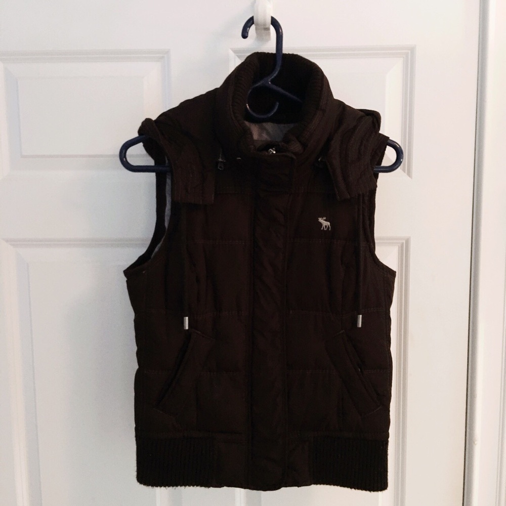 Abercrombie & Fitch Brown puff vest