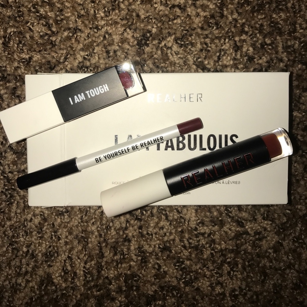 RealHer Lip Kit