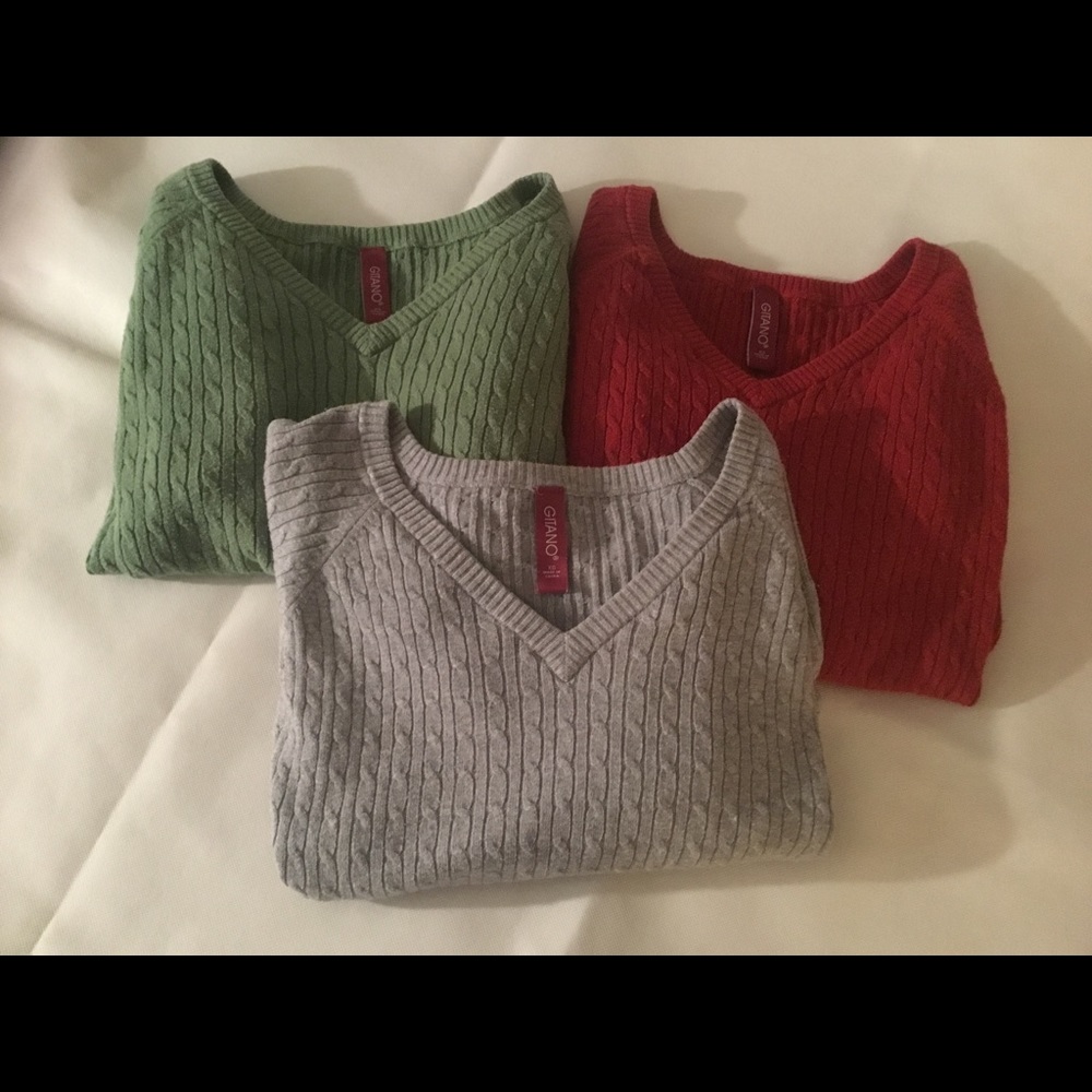 Bundle of 3 sweaters