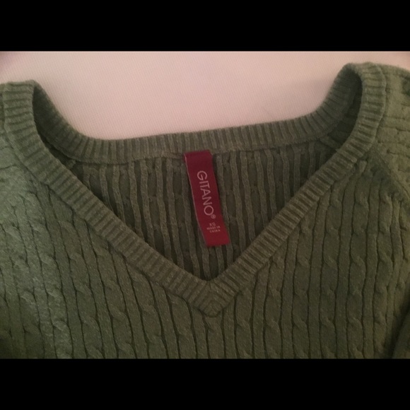 Bundle of 3 sweaters - Picture 6 of 6