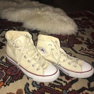 Off white converse chuck Taylor high tops