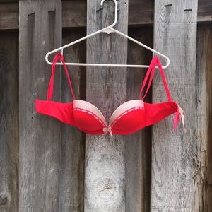 Victoria’s Secret push up bra