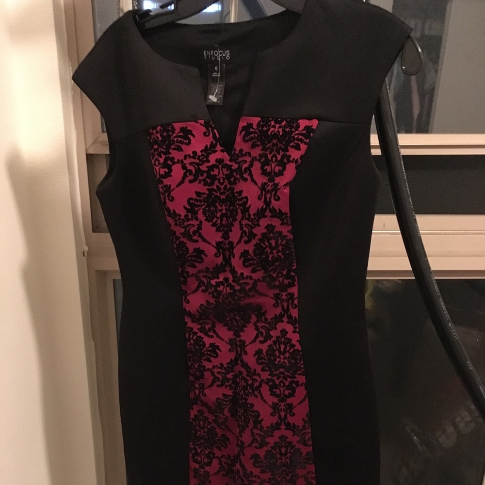 Black and Red Elegant Dress!