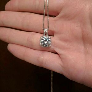 ๐ 3.0 CTTW Genuine CZ white gold filled necklace ๐ 3.0 CTTW Genuine CZ white gold filled necklace