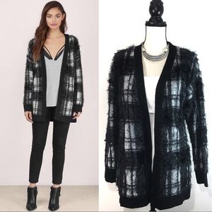 TOBI Diem Fuzzy Plaid Black White Knitted Cardigan TOBI Diem Fuzzy Plaid Black White Knitted Cardigan