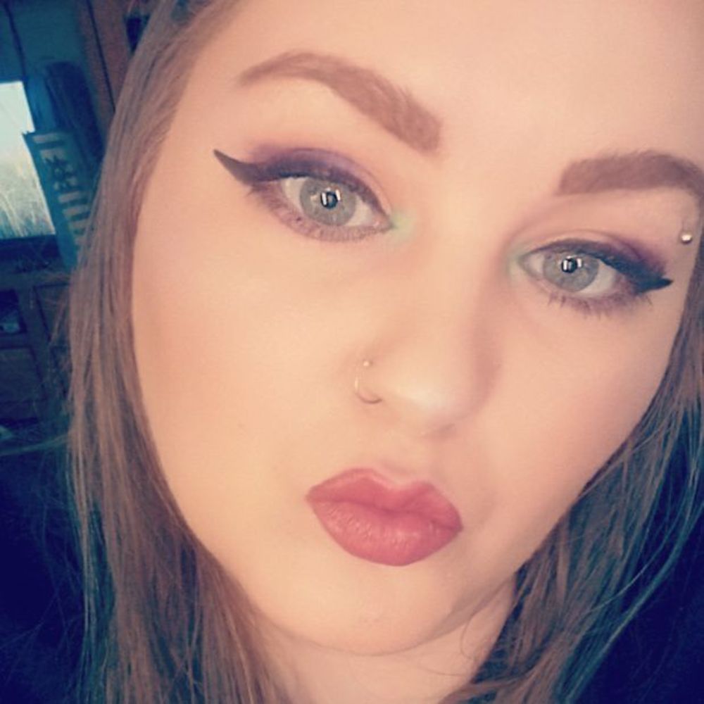 Meet your Posher, Alysia