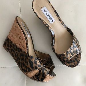 Steve Madden Animal Print Open Toe Platform Wedges
