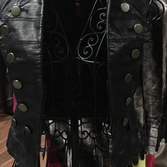 Jacket - Picture 1 of 2