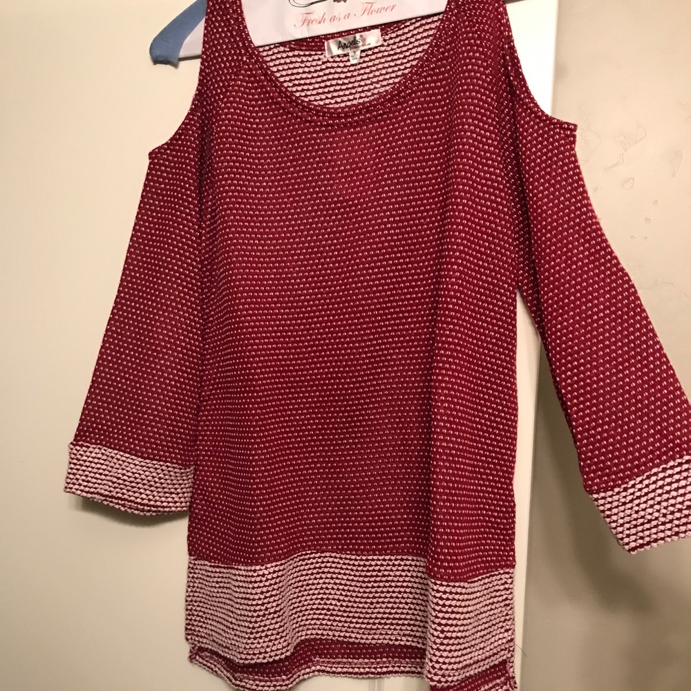 Women's bare shoulder Blouse