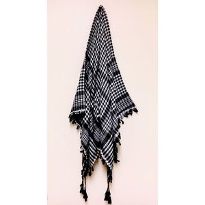 KEFFIYEH Black & White (NEVER WORN)