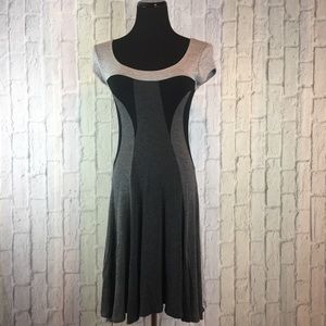 ✨Forever 21 Grey Swingy Dress✨ ✨Forever 21 Grey Swingy Dress✨