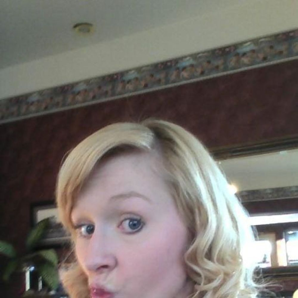 Meet your Posher, Kelli