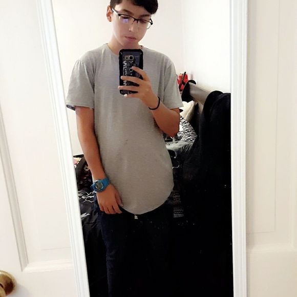 Meet your Posher, Jullian - Picture 1 of 1