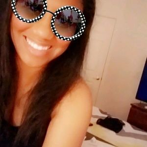 Meet your Posher, Aspri