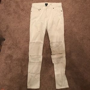 White pants with rips h&m White pants with rips h&m
