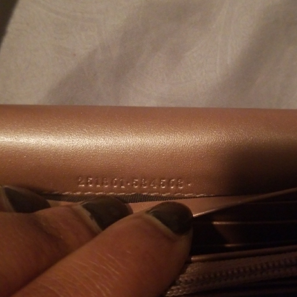 Gucci Wallet - Picture 2 of 8