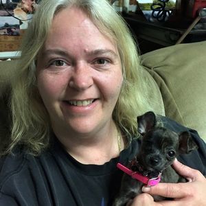Meet your Posher, Cynthia