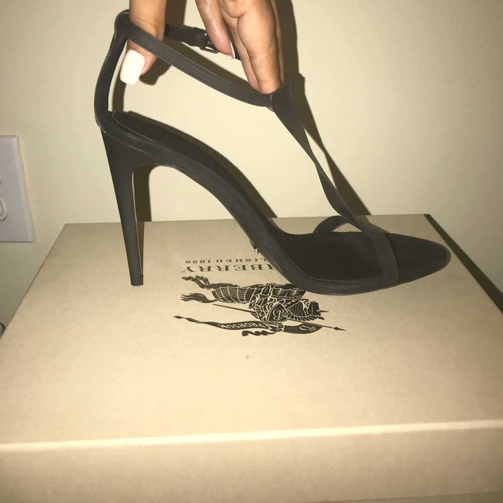 Burberry sandal