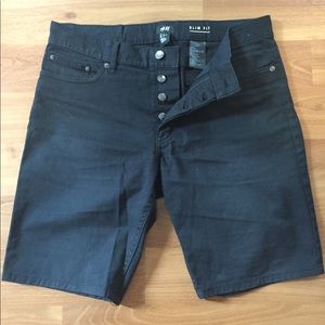 H&M Black Slim Button Up shorts.