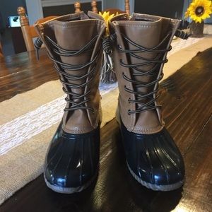 Madden girl duck boots