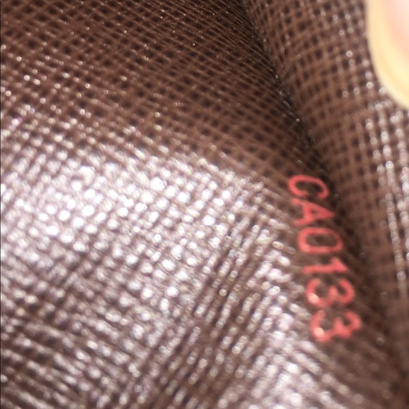 Louis Vuitton emelie wallet - Picture 4 of 4