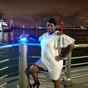 Meet your Posher, Latonya