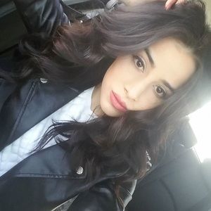 Meet your Posher, Nikki