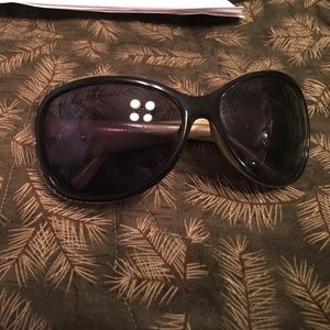 NWOT BETSEY JOHNSON SUNGLASSES