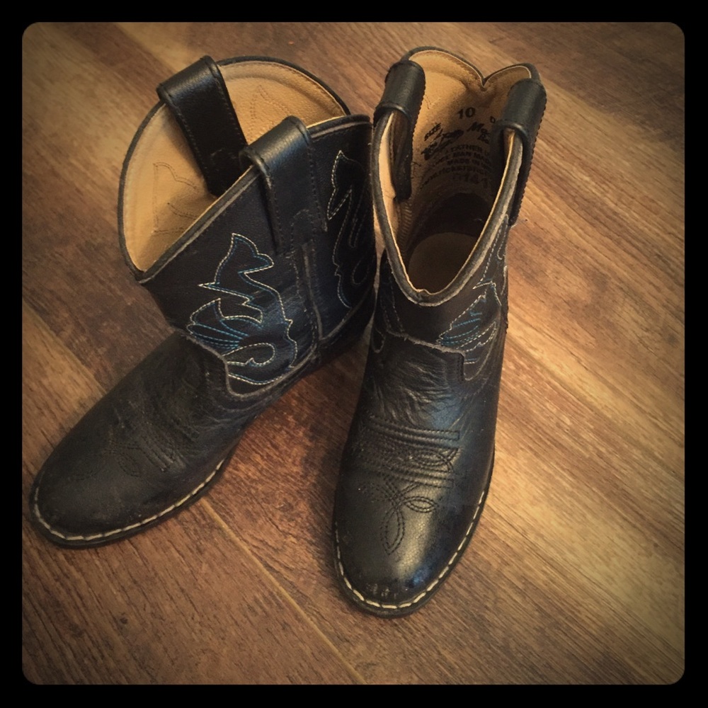 Boys cowboy boots