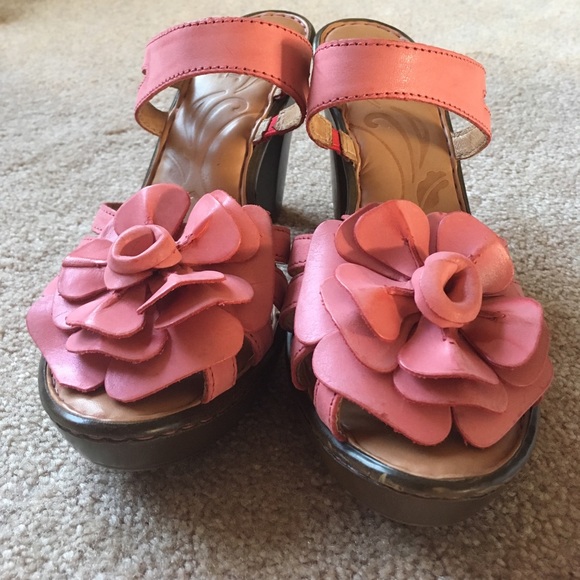 Born Hand Crafter Footwear- like new condition. - Picture 4 of 6