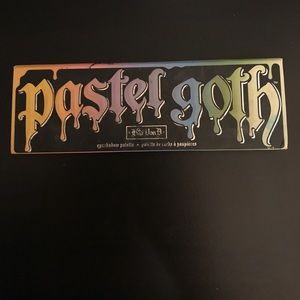 Kat Von D Pastel Goth Palette