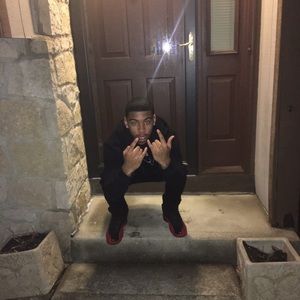 Meet your Posher, Jason