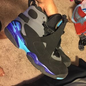 Aqua 8s