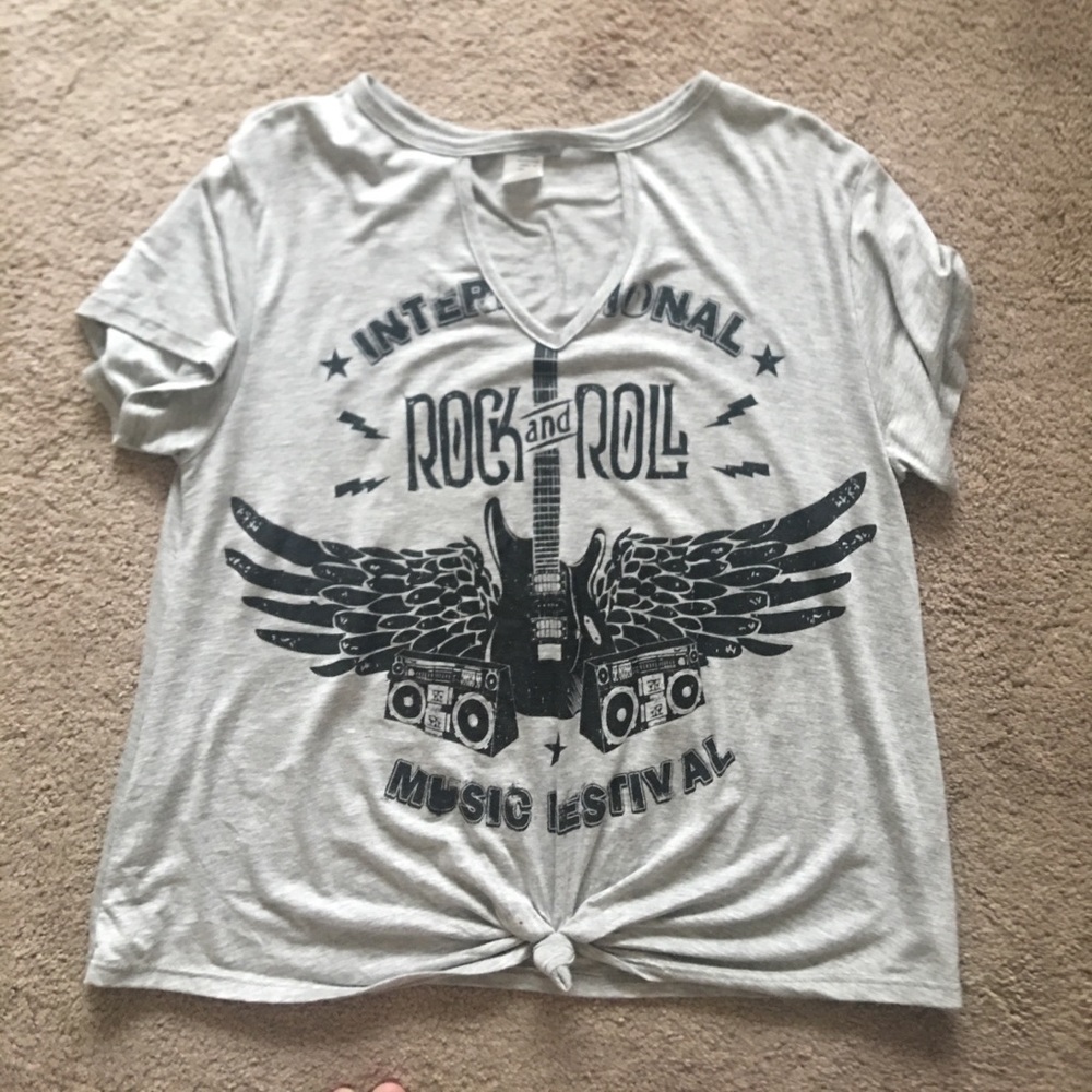 Rock n Roll graphic tee