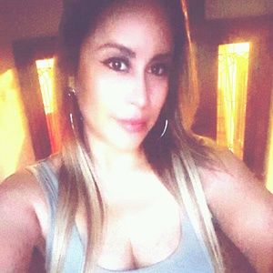 Meet your Posher, Cinthia