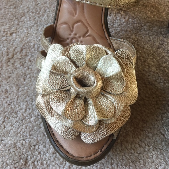 Born Hand Crafted Footwear- like new - Picture 3 of 8