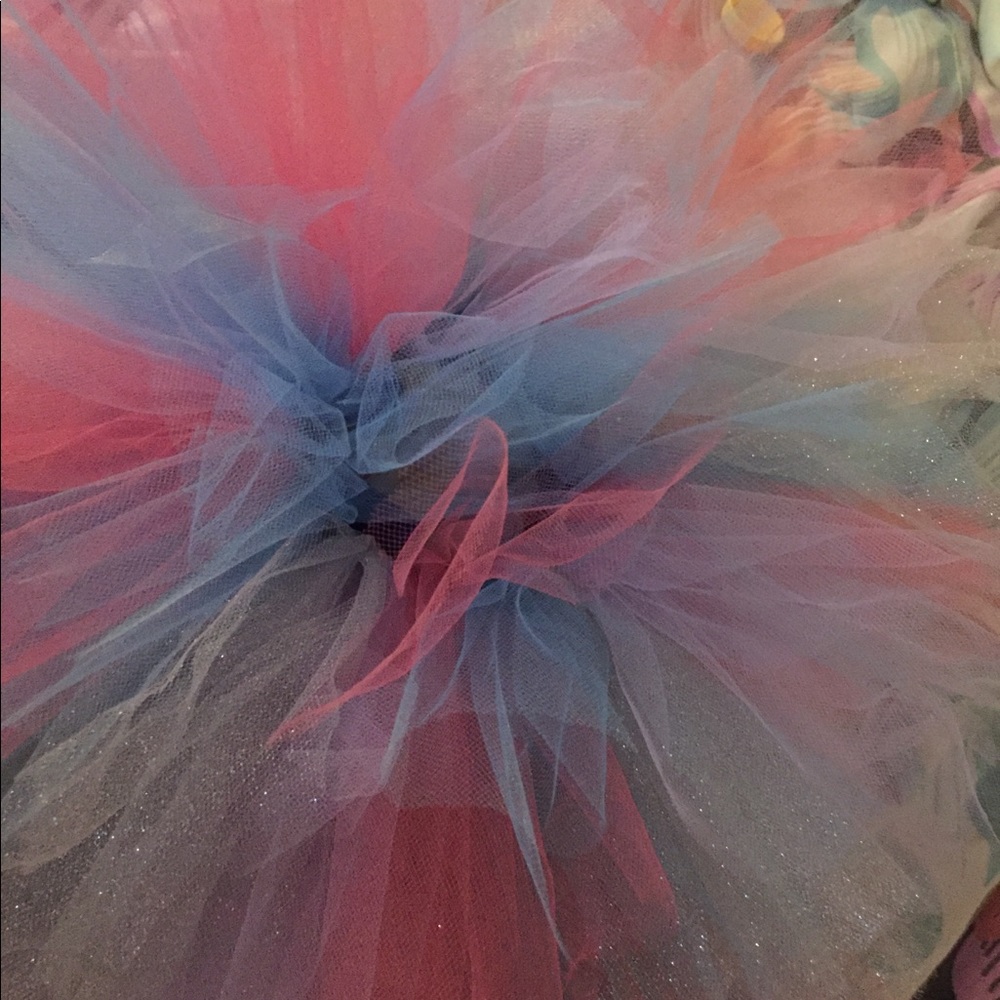 Tutu - Picture 2 of 2