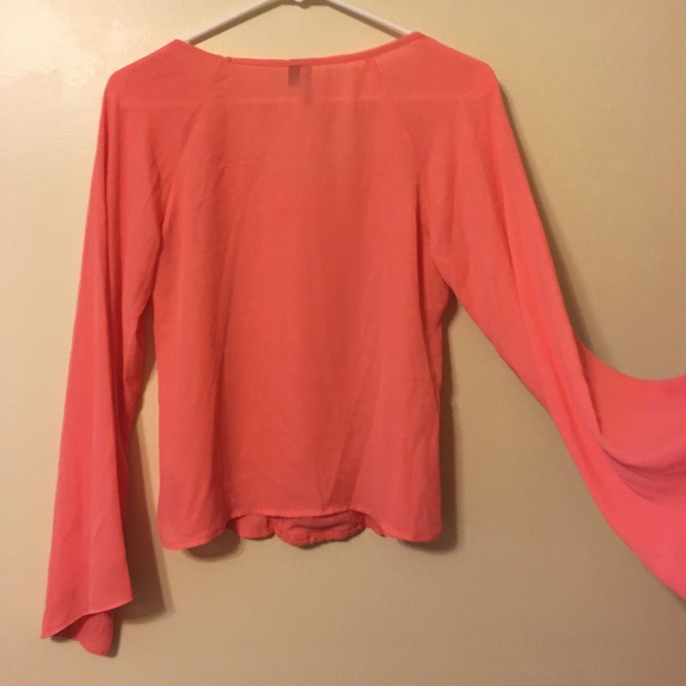 Blouse - Picture 2 of 3